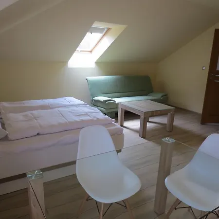 Pokoje H 11 Apartament Ustroń