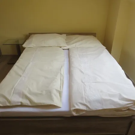 Pokoje H 11 Apartament *